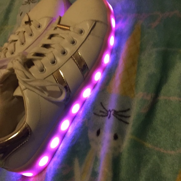 Light up shoes - Picture 6 of 6